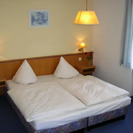 Hotell Goldene Sonne 3*